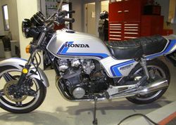 1982-Honda-CB900F-SilverBlue-3639-1.jpg