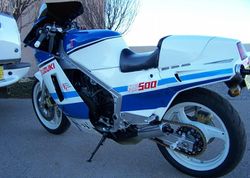 1986-Suzuki-RG500-Gamma-White-827-2.jpg