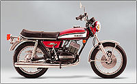 1973 Yamaha RD350 in red.jpg