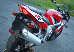 2002-Yamaha-YZF-R6-Red-4.jpg