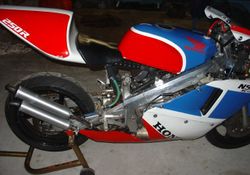 1989-Honda-NSR250-White-Red-Blue-2249-2.jpg