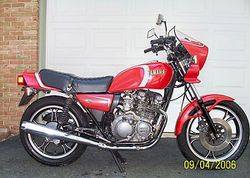 1982-Yamaha-XJ550RJ-Red-0.jpg