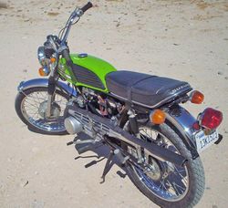 1971-Suzuki-T125-Stinger-Green-100-1.jpg