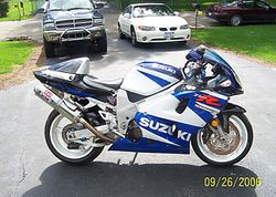 2002-Suzuki-TL1000R-WhiteBlue-0.jpg