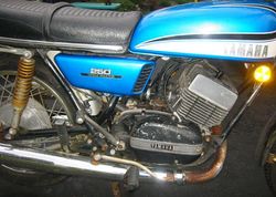 1973-Yamaha-RD250-Blue-3.jpg