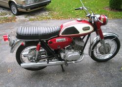 1966-Yamaha-R1-Red-8.jpg