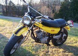 1973-Suzuki-RV125-Yellow-5323-1.jpg