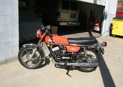 1975-Yamaha-RD350-Orange-3507-0.jpg