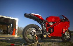 2005-Ducati-749R-Red-6635-1.jpg