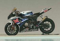 Suzuki-GSX-R-1000-Team-Suzuki-Alstare.jpg