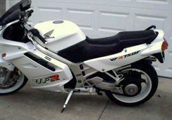 1993-Honda-VFR750F-White-1.jpg