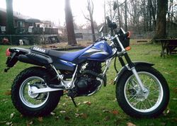 2006-Yamaha-TW200-Blue-9588-0.jpg
