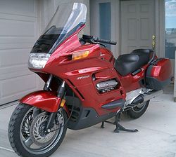 1992-Honda-ST1100-Red-0.jpg