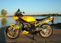 1985-Yamaha-RZ350-Yellow-3.jpg