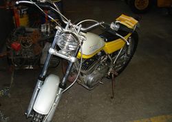 1974-Yamaha-TY250A-Yellow-5.jpg