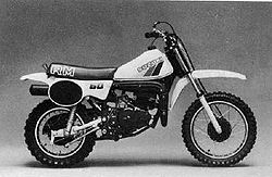 1983-Suzuki-RM60D.jpg