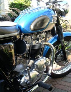 1964-Triumph-Bonneville-T120-Blue-1045-5.jpg