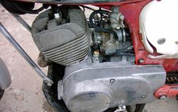 1966-Suzuki-B105P-Red-6579-3.jpg