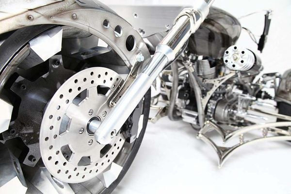 Paul Jr. Designs Gears of War Bike