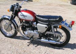 1969-Kawasaki-W2SS-Red-1.jpg