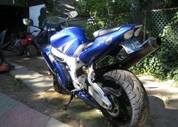 2001-Yamaha-YZF-R6-Blue-1.jpg