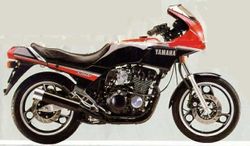 Yamaha-xj600-1984-1990-4.jpg