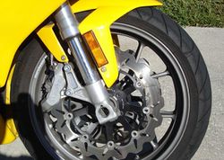 2004-Ducati-749-Yellow-2314-1.jpg