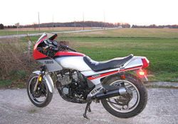 1984-Yamaha-FJ600-RedSilver-3326-3.jpg