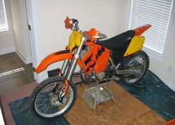 2003-KTM-200SX-Orange-9294-0.jpg
