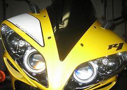 2006-Yamaha-YZF-R1-Yellow-LE-8.jpg