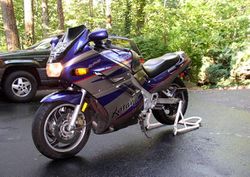 1993-Suzuki-GSX1100F-Purple-1.jpg