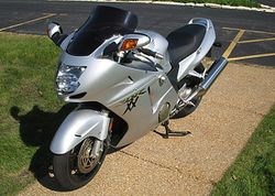 2002-Honda-CBR1100XX-Silver-2.jpg