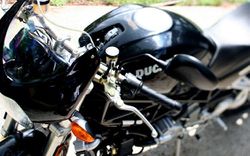2005-Ducati-Monster-S4R-Dark-2014-3.jpg