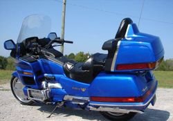 1996-Honda-GL1500A-Blue-3.jpg