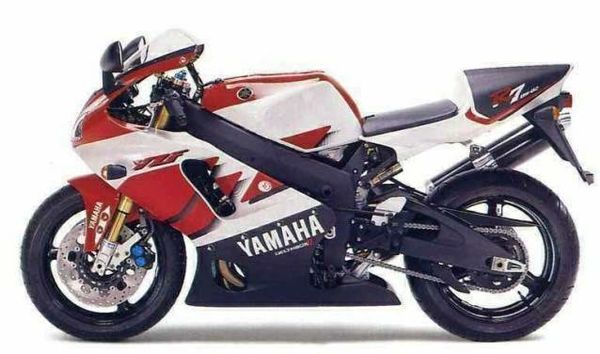 Yamaha YZF-750 R7 OWO2