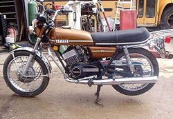 1973-Yamaha-RD250-Brown-4360-0.jpg