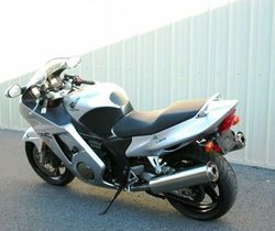 2001-Honda-Blackbird-CBR1100XX-Silver-2799-2.jpg