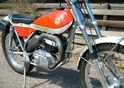 1975-Bultaco-Sherpa-T-250-Red-8731-0.jpg
