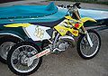 2004-Suzuki-RM125-Yellow-0.jpg
