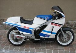 1986-Suzuki-RG500-Gamma-Blue-White-9956-0.jpg