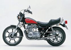 Kawasaki-Z400LTD-84.jpg
