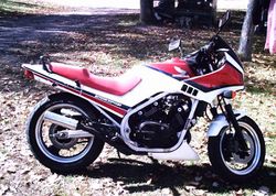 1985-Honda-VF500F-Red-0.jpg
