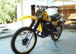 1981-Yamaha-YZ250-H-Yellow-3.jpg