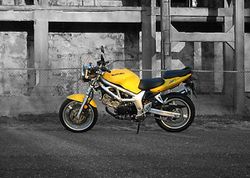 2002-Suzuki-SV650-Yellow-0.jpg