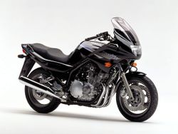 Yamaha-XJ900-Diverson-95.jpg