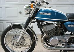 1971-Suzuki-T500-Blue-5685-3.jpg