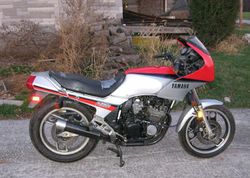 1984-Yamaha-FJ600-RedSilver-3326-1.jpg
