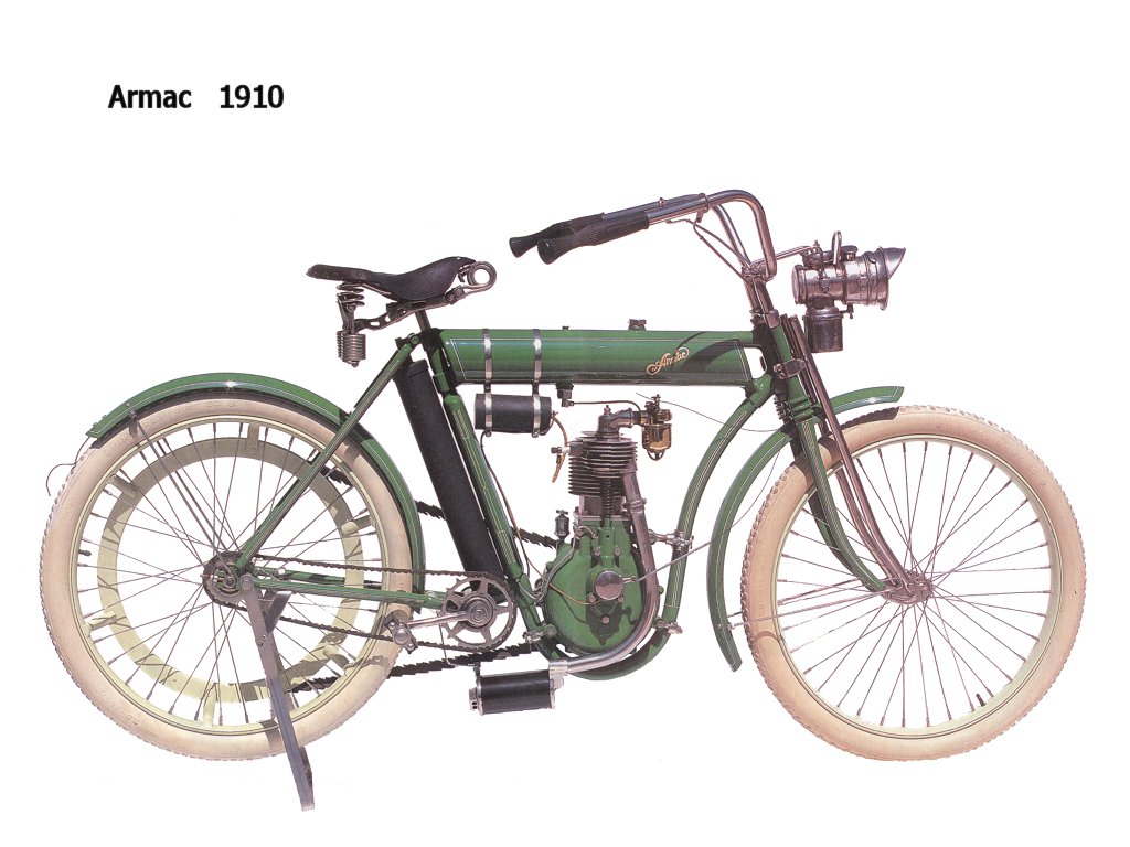 Автомобиль байк производитель. Дукс 1910 мотоцикл. Первый мотоцикл Харлей Дэвидсон 1903. Мотоциклы «Индиан» и «Триумф» 1910 год. Triumph 1910.