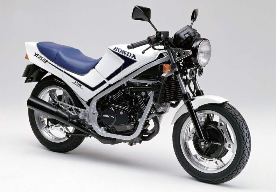 Honda VT250Z - CycleChaos
