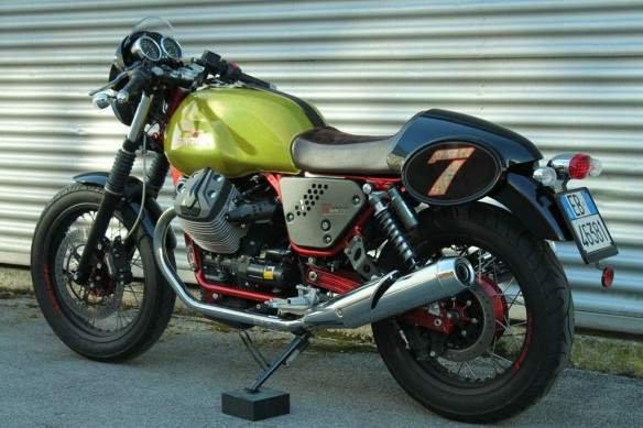 Moto Guzzi V7 Clubman Racer Verde Legnano Special Edition
